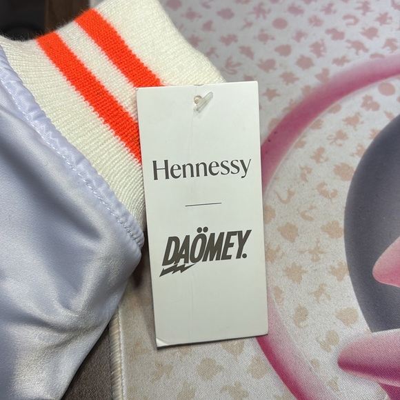Hennessy x Daömey White Cognac Jacket Mens Size Medium, New with Tags - Picture 6 of 6